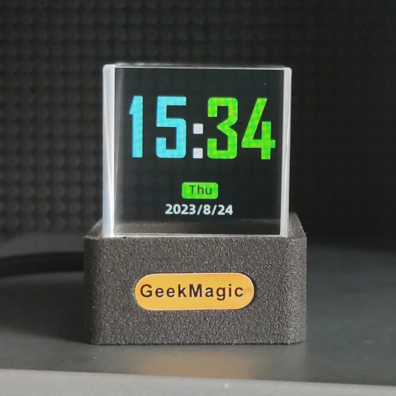 Desk Setup Photo - GeekMagic GIFTV Crystal Cube Photo Display